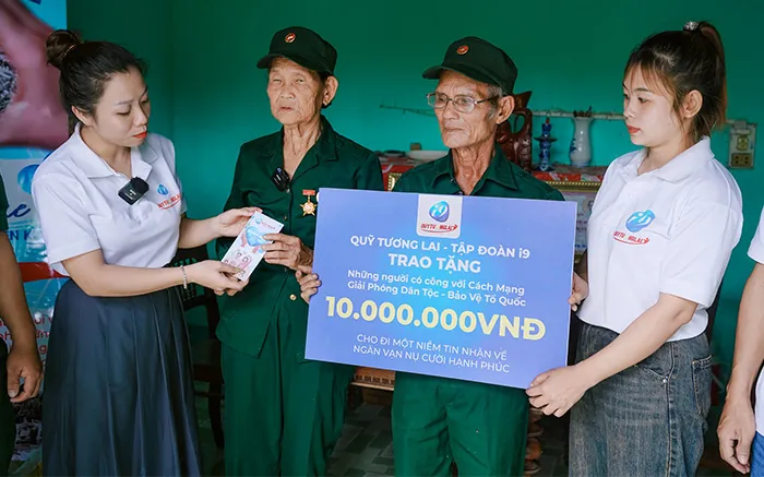 Hình ảnh minh họa dịch vụ hỗ trợ khách hàng 24/7 của F168N